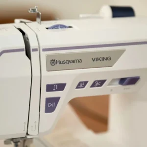 HUSQVARNA® VIKING® DESIGNER QUARTZ™ 29 Maszyno-Hafciarka